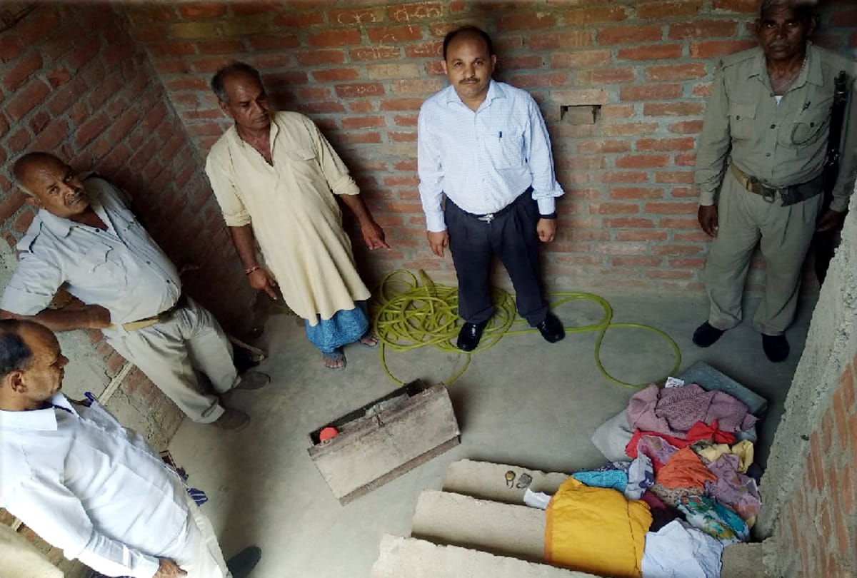 theft in judge Shivpal Singh's Ancestral house