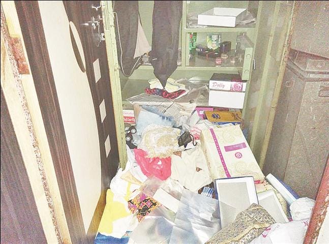 Thousands of robbery from the closed house of the hardware businessman