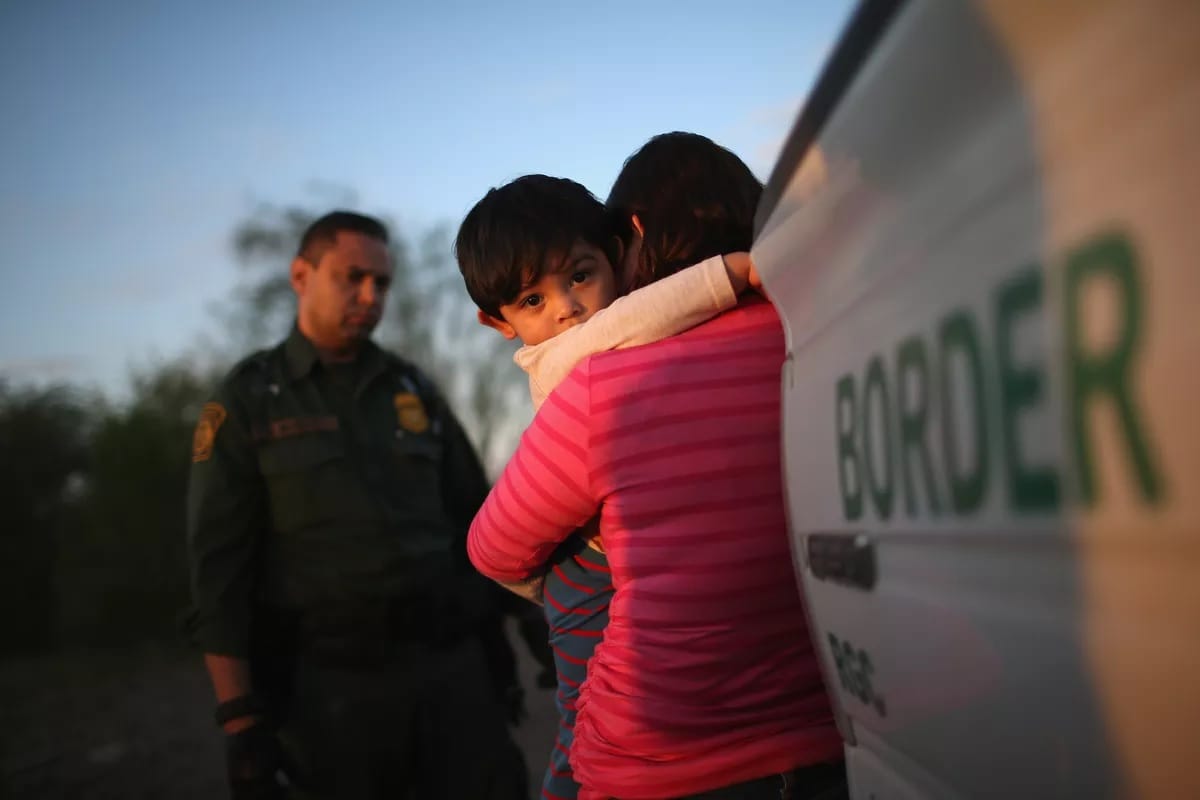 After global critism donald trump back down us maxico border immigrant family separation rule