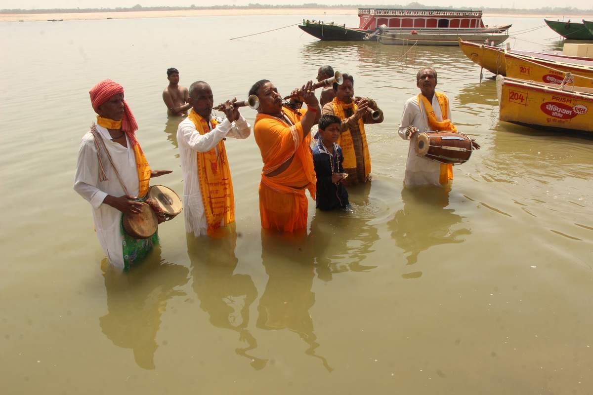 People play Shehnai for rain in varanasi