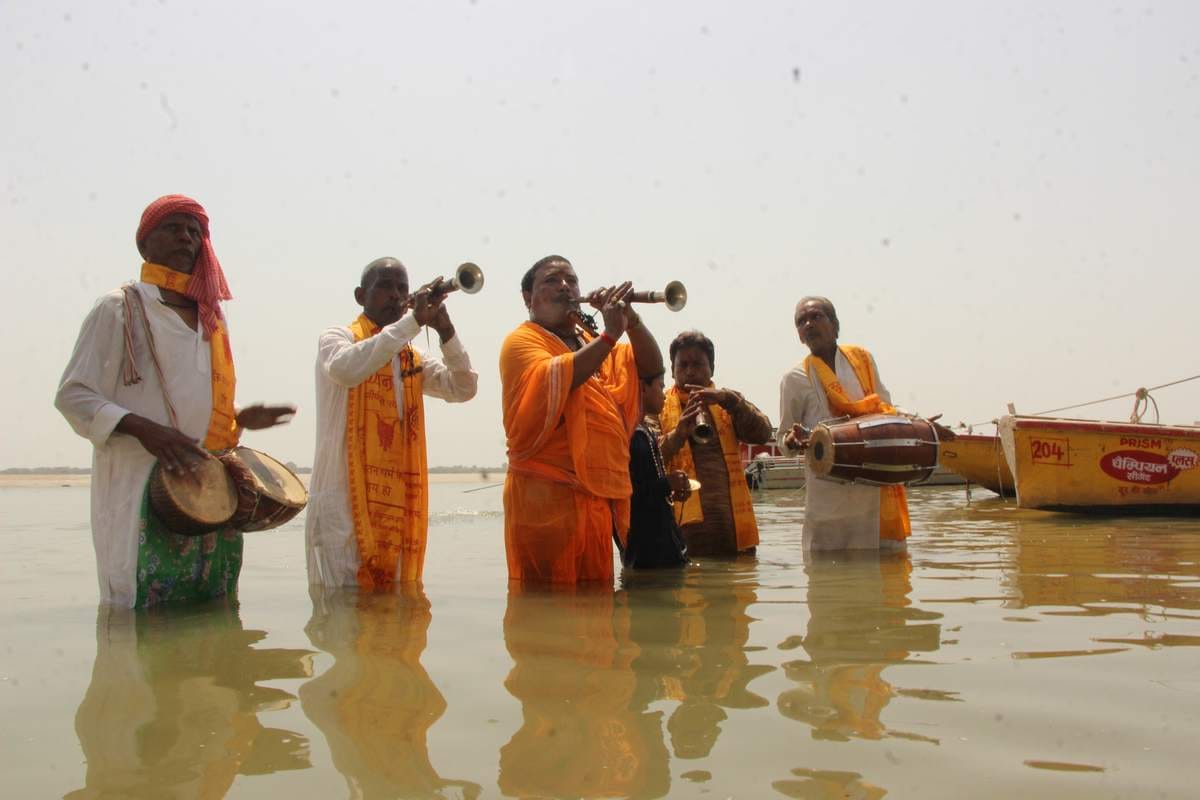 People play Shehnai for rain in varanasi