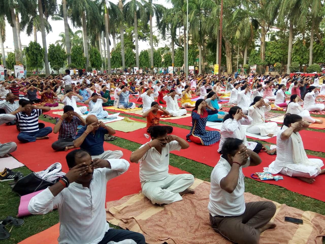 International yoga day people gather at Amar ujala hosted yogshala 