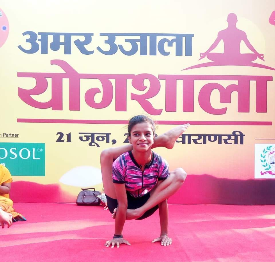 International yoga day people gather at Amar ujala hosted yogshala 
