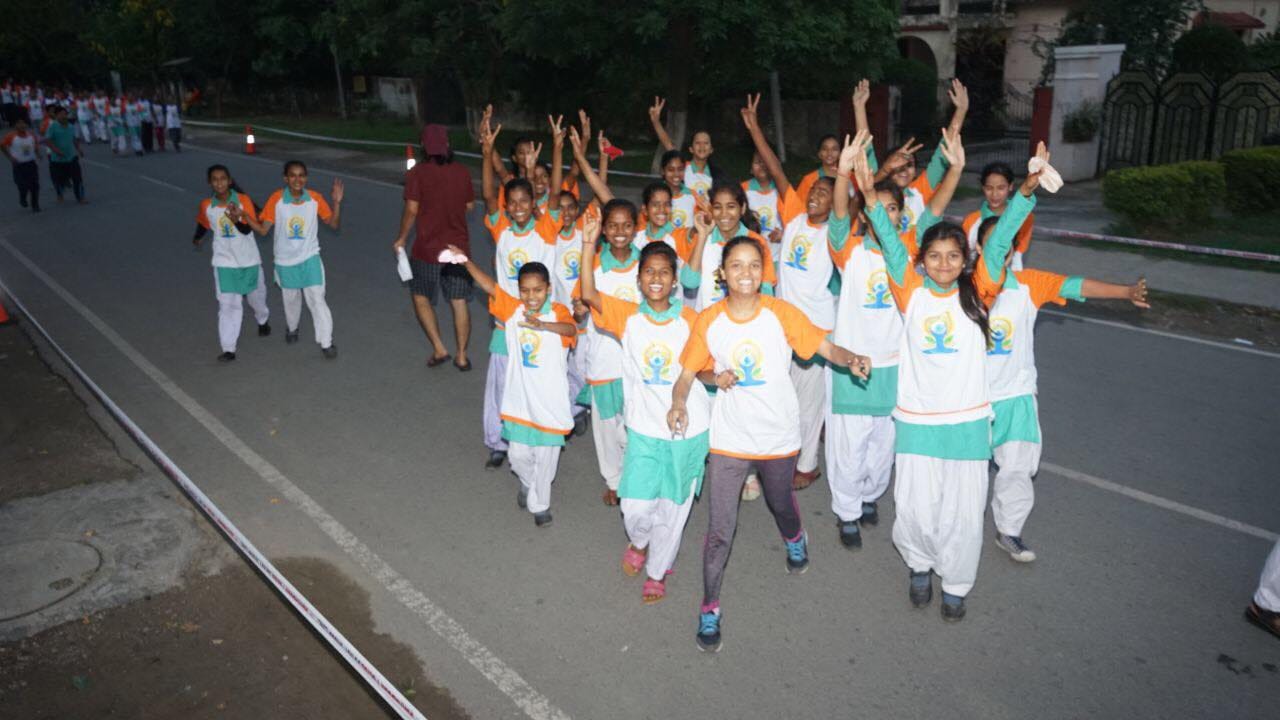 international yoga day 2018 dehradun pm modi program photos