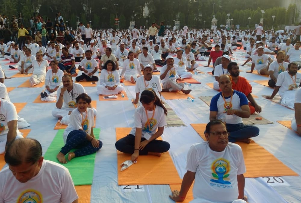 yoga day celebration in rajbhawan in lucknow.