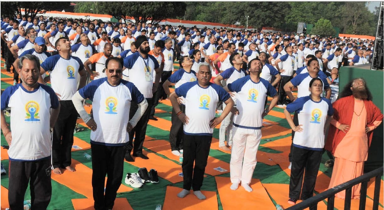   International yoga day 2018 Yoga on every 21 june in uttarakhand vidhan sabha