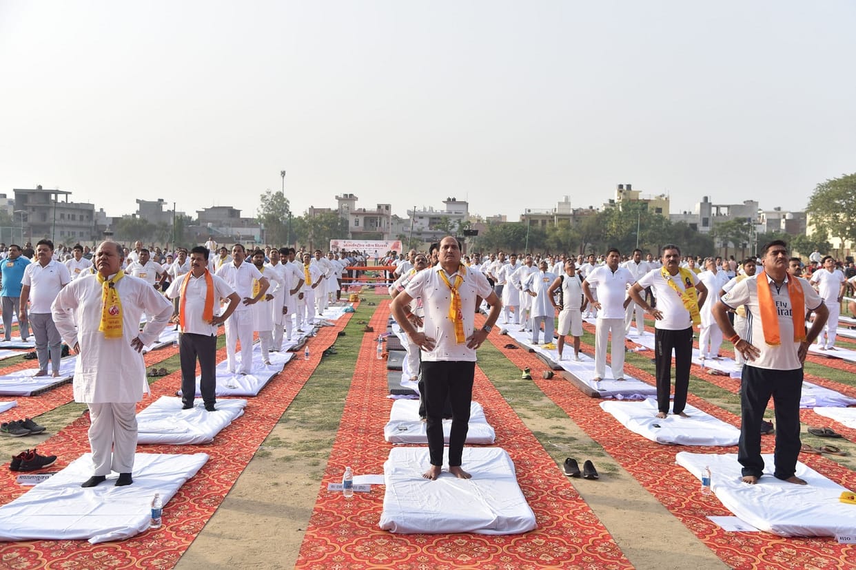 The world has accepted the yoga practice of India: Suresh Rana
