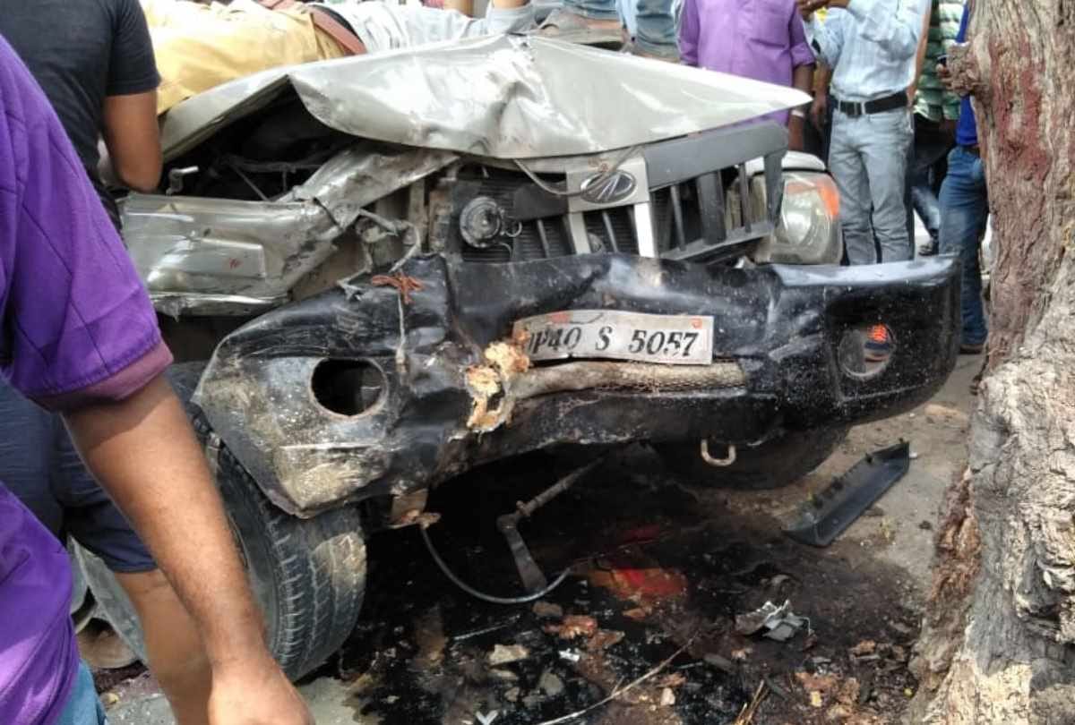 bolero hit the biker in faizabad