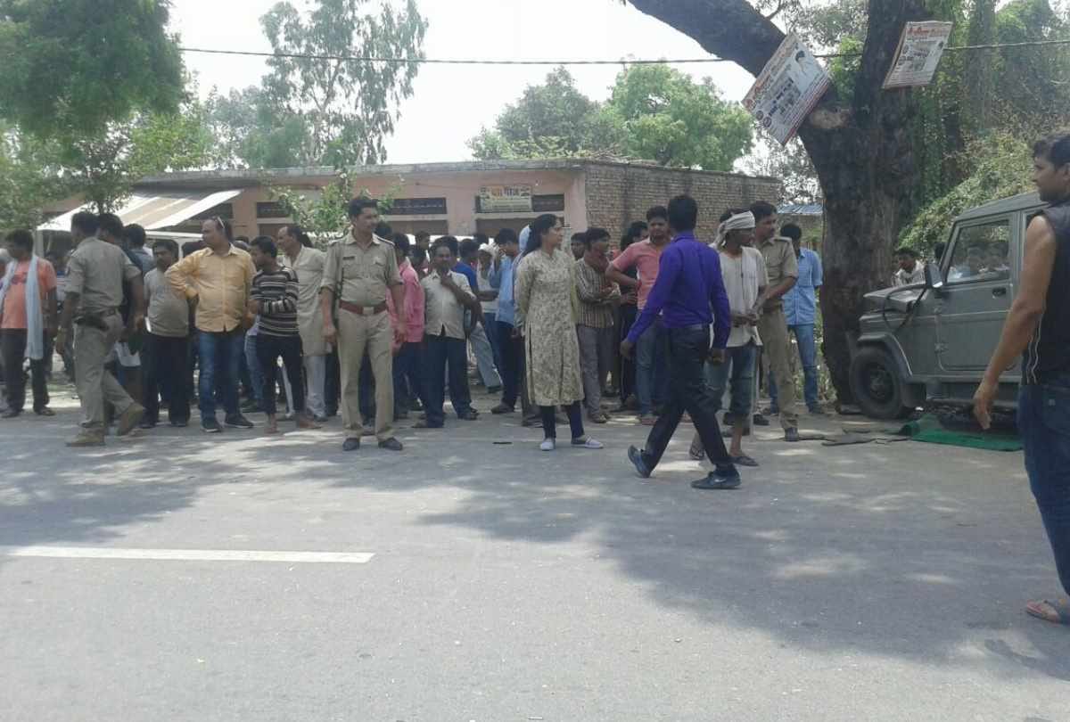 bolero hit the biker in faizabad