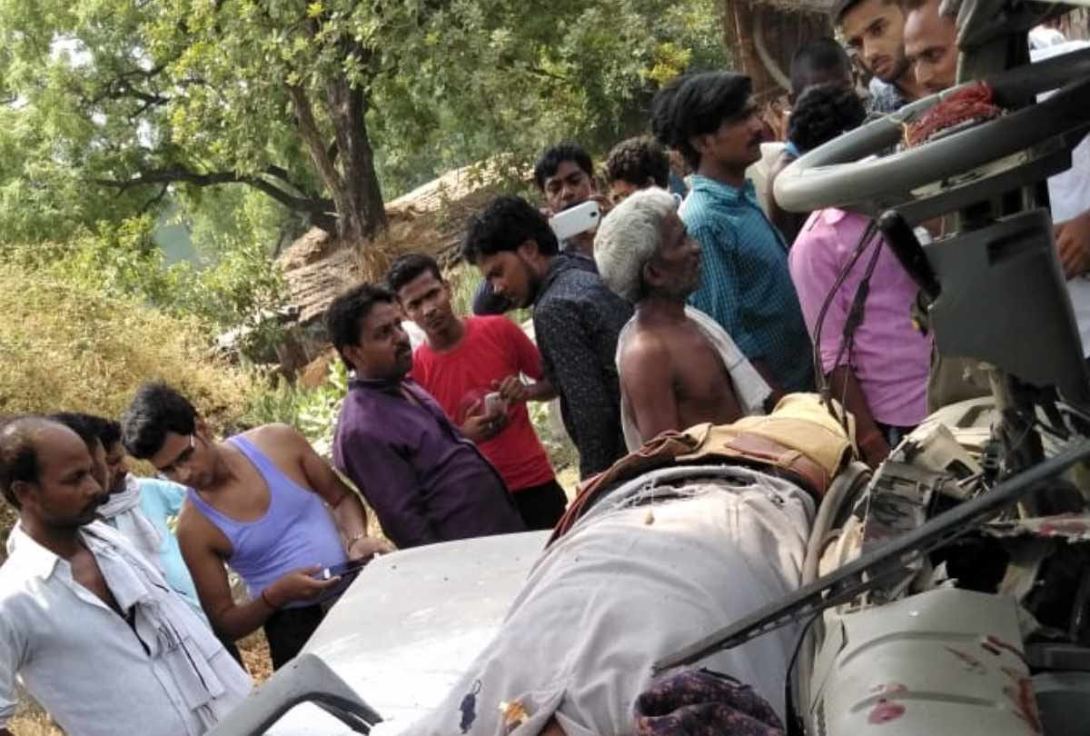 bolero hit the biker in faizabad