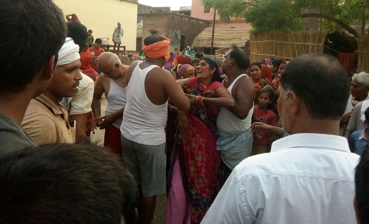 ट्रैक्टर-ट्रॉली से टकराई बाइक, एक की मौत, दूसरा भाई जख्मी
