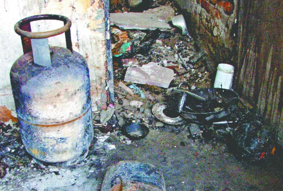 Gas Cylinder blast in IAS Mukul Sinhal home in Lucknow.