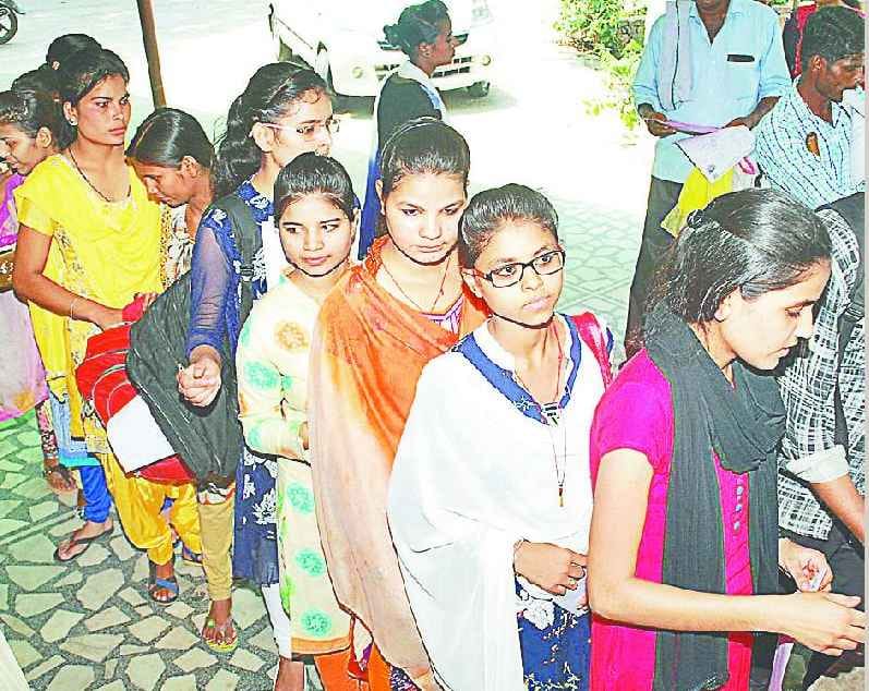On the first day a crowd of college students