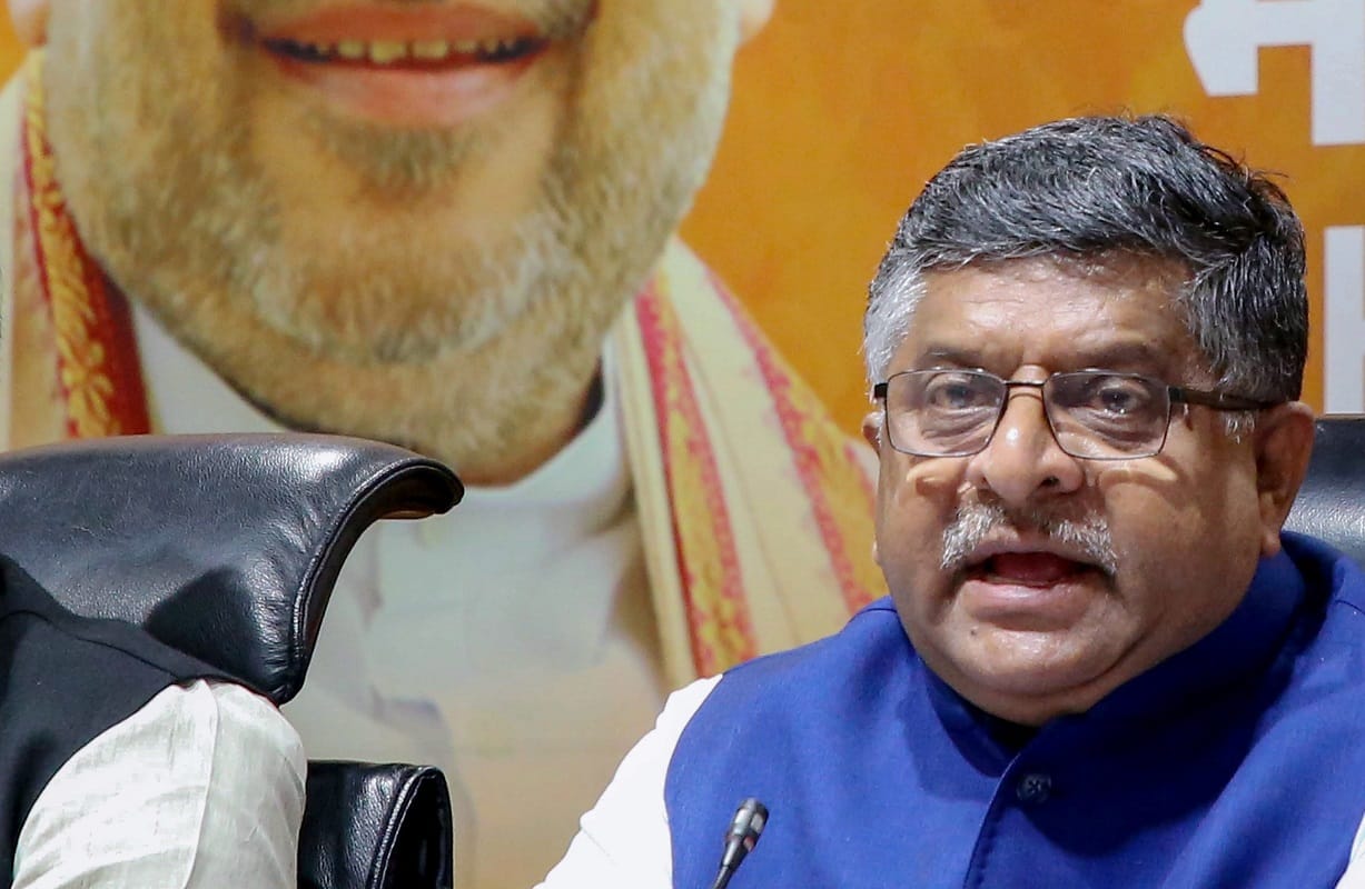 Ravi shankar prasad lashed out on congress over Ghulam and Soz statement given on Kashmir 