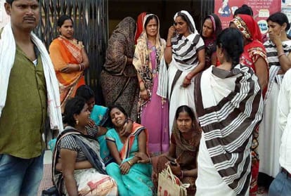 one died and 35 injured in road accident in kannauj district