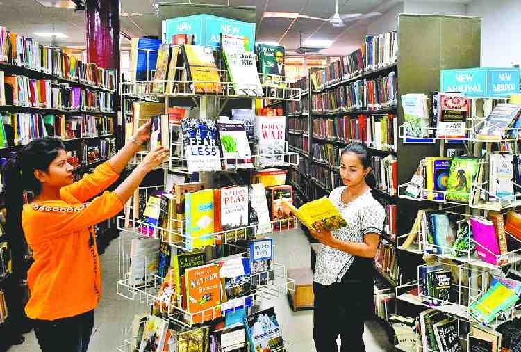sector 17 chandigarh liberary, a source of all kinds of books