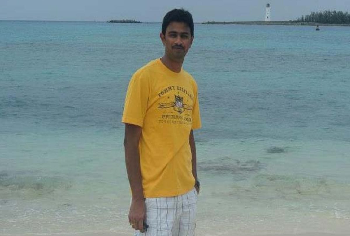 Telangana man does aarti to photo of American President Donald Trump