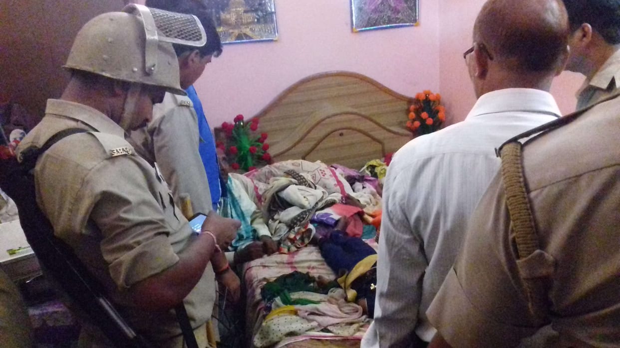 mother with two child killed for dowry in ballia
