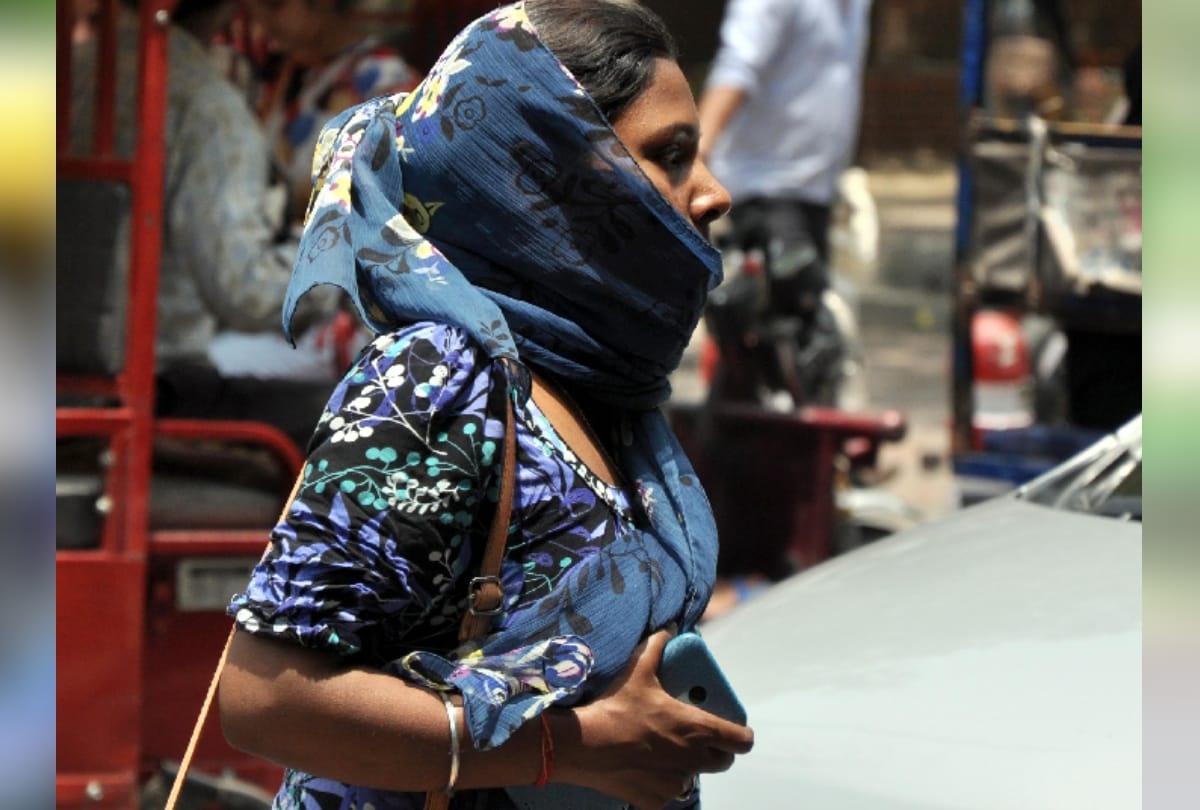 delhi ncr waiting for rain as air quality goes to severe level of increasing pollution