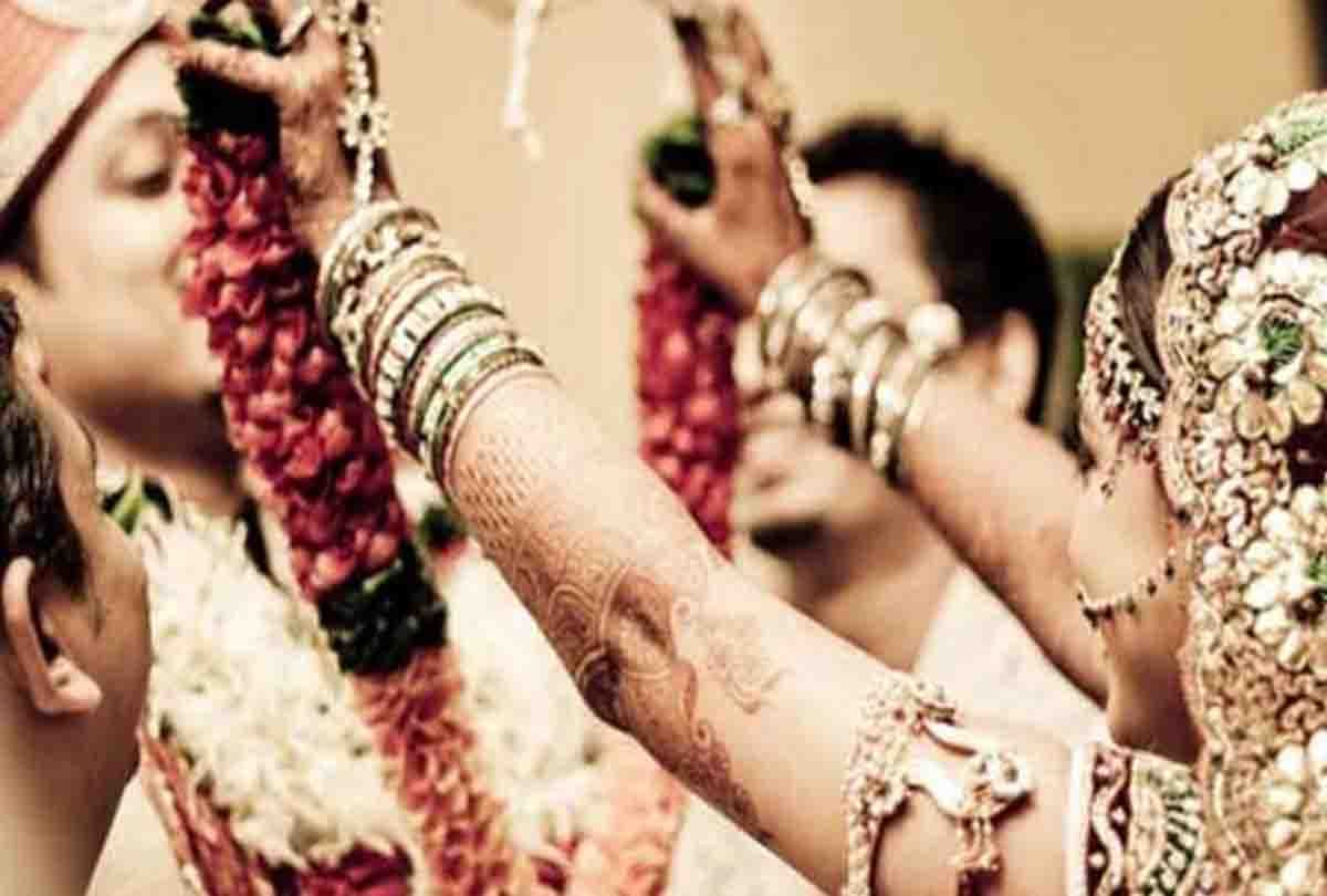 these thoughts revolves in couples mind on the eve of marriage