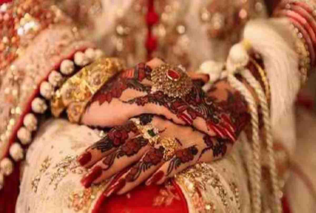 these thoughts revolves in couples mind on the eve of marriage