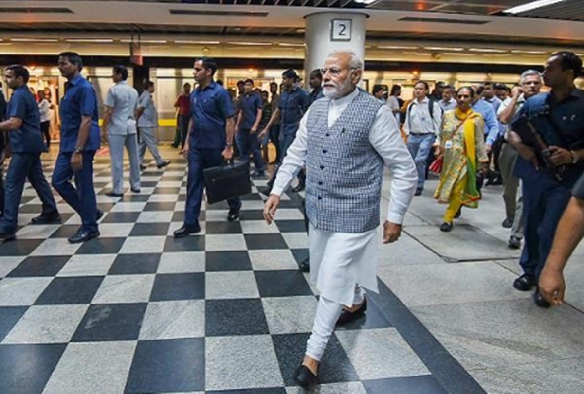 Narendra Modi will visit Madhya Pradesh today and inaugurate some development projects