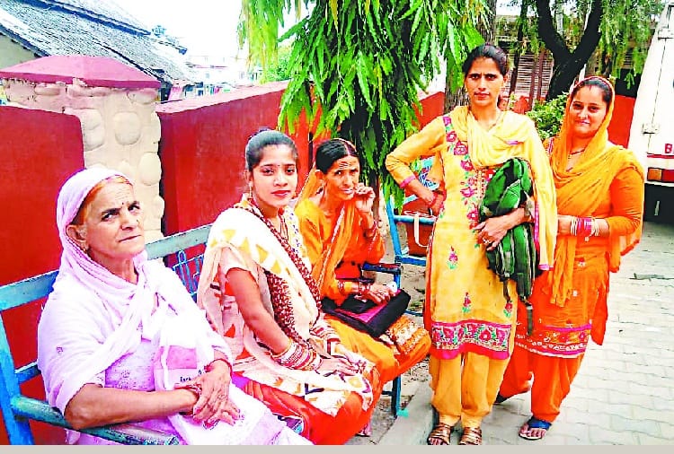 गलोड़ अस्पताल में बती गुल, रेडियोलोजिस्ट भी नहीं पहुंचा