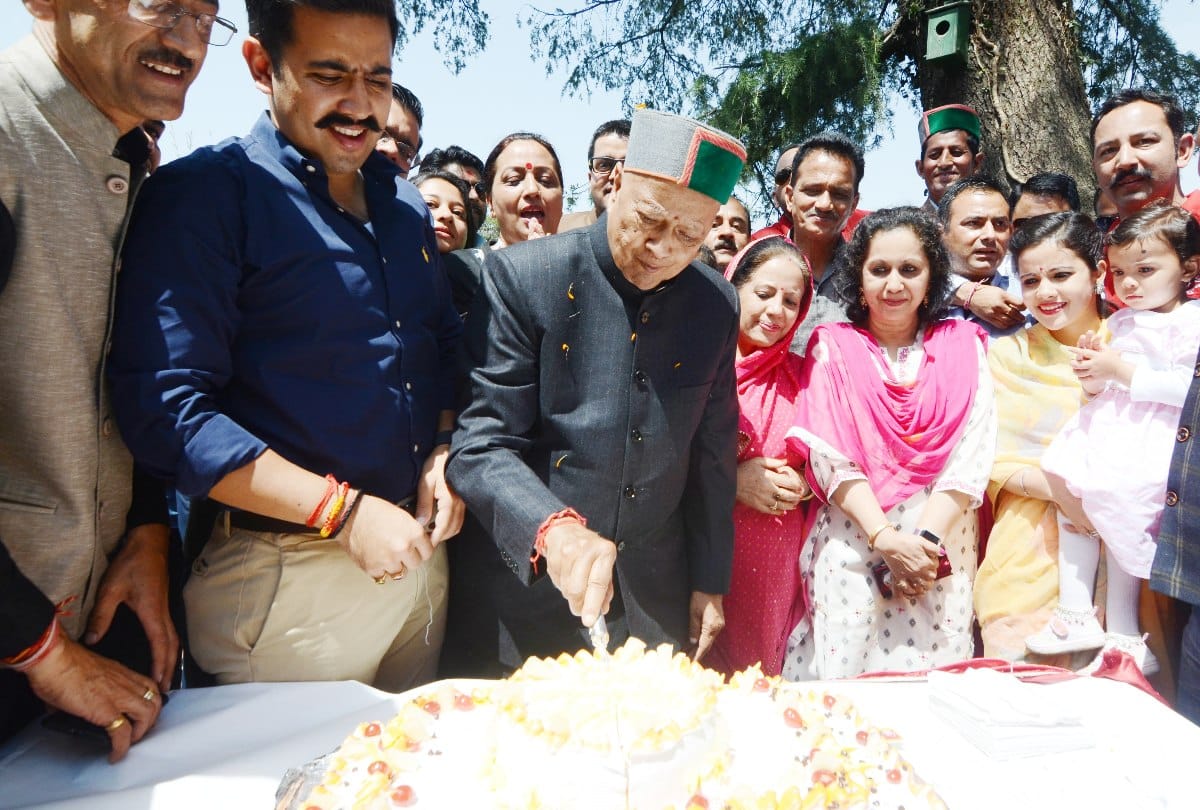 virbhadra singh celebrated 85th birthday statement over sukhu