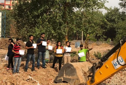 public start chipko movement animal also participate for save 16500 tree of delhi