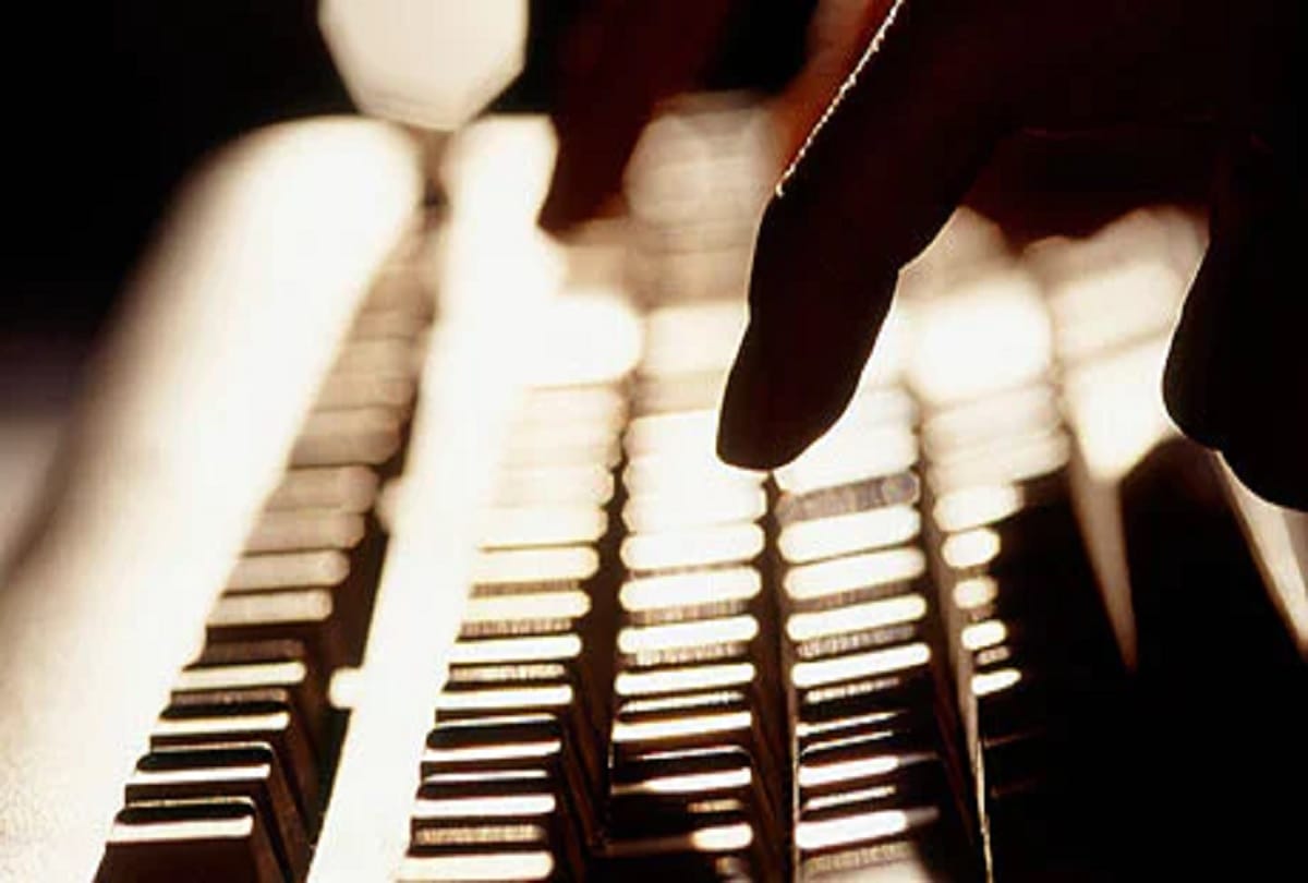 Security agencies will not be able to record phone details without warrant in US 