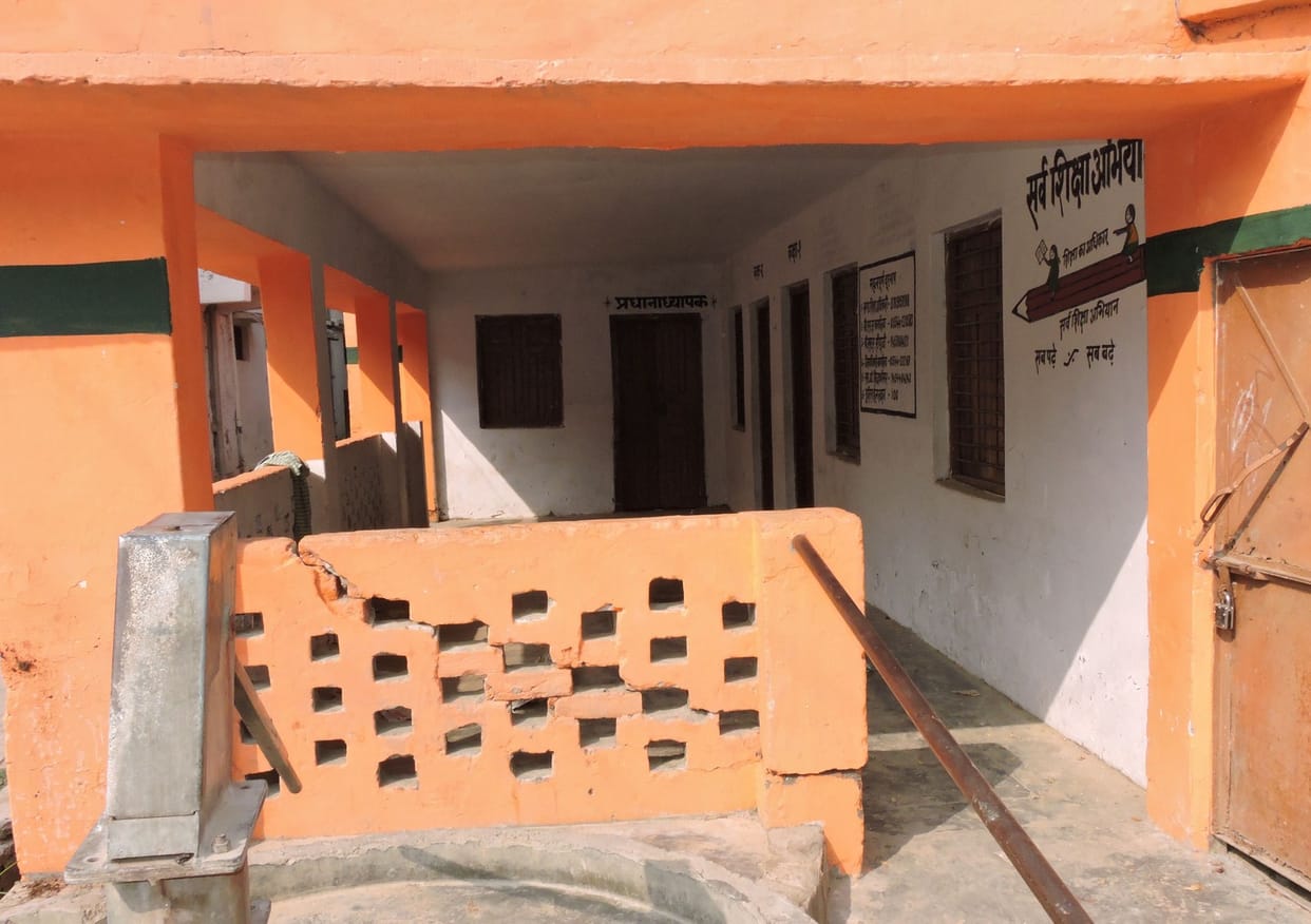 ‘बूथ दिवस’ पर अधिकांश बूथाें पर मिला ताला 