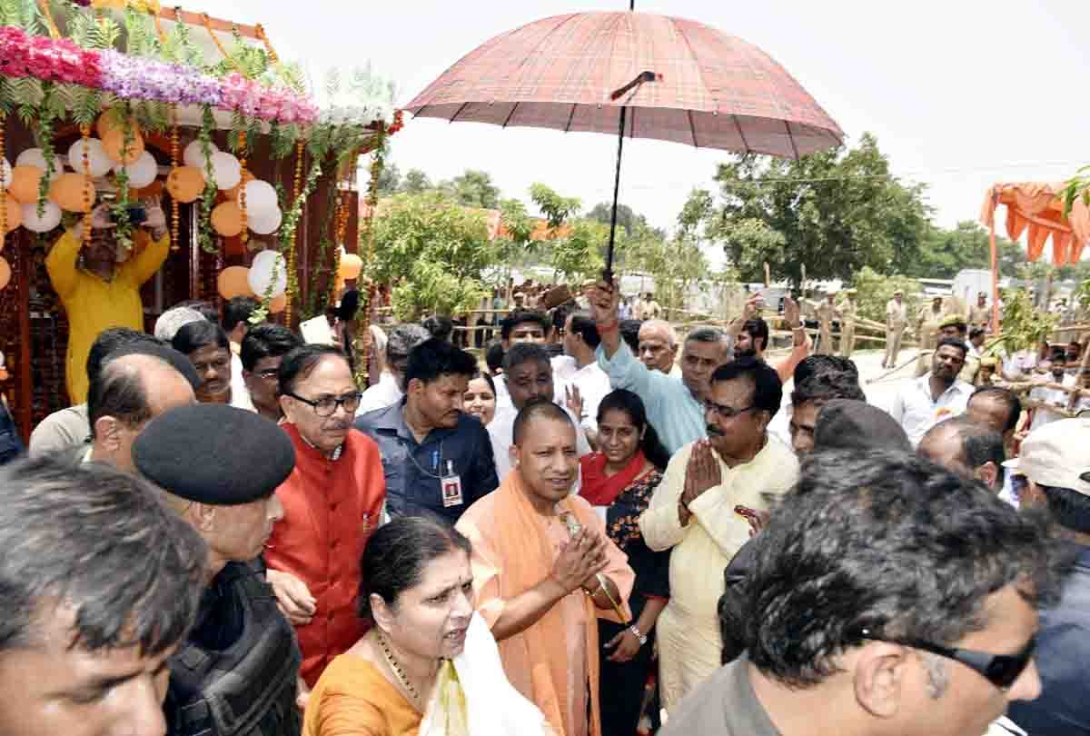 Yogi Adityanath said that Dalits should get reservation in AMU and Jamia