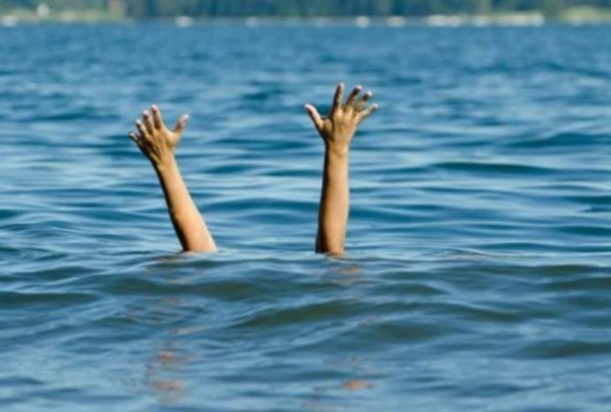 Gujarat: Boat capsizes, two fishermen killed, five missing