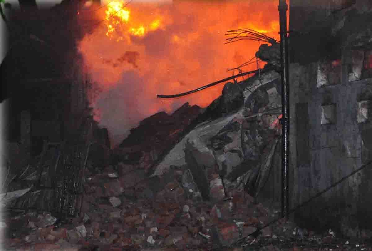 fire broke out in super house tannery kanpur