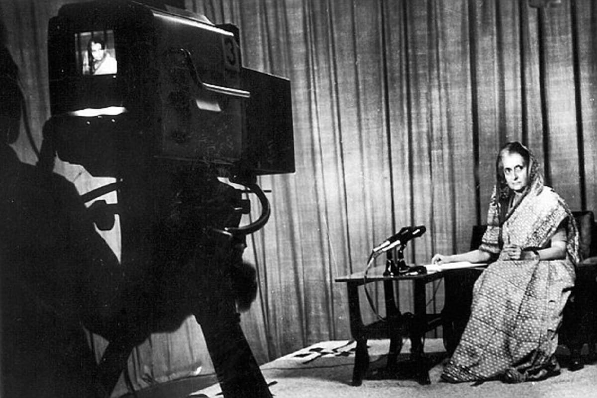 Indira gandhi imposed emergency agianst the constitution
