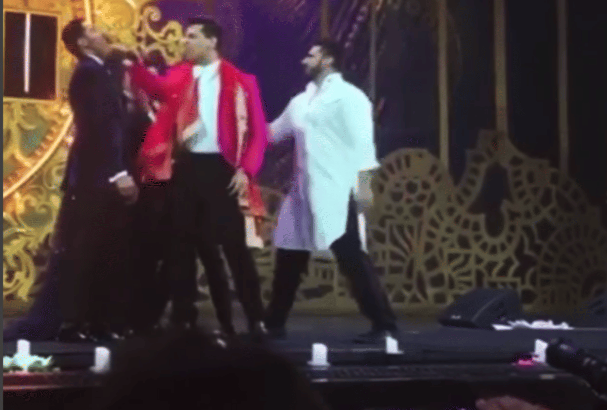 Karan Johar and Arjun Kapoor dance in IIFA night on o laal dupatte waali tera naam to bata song