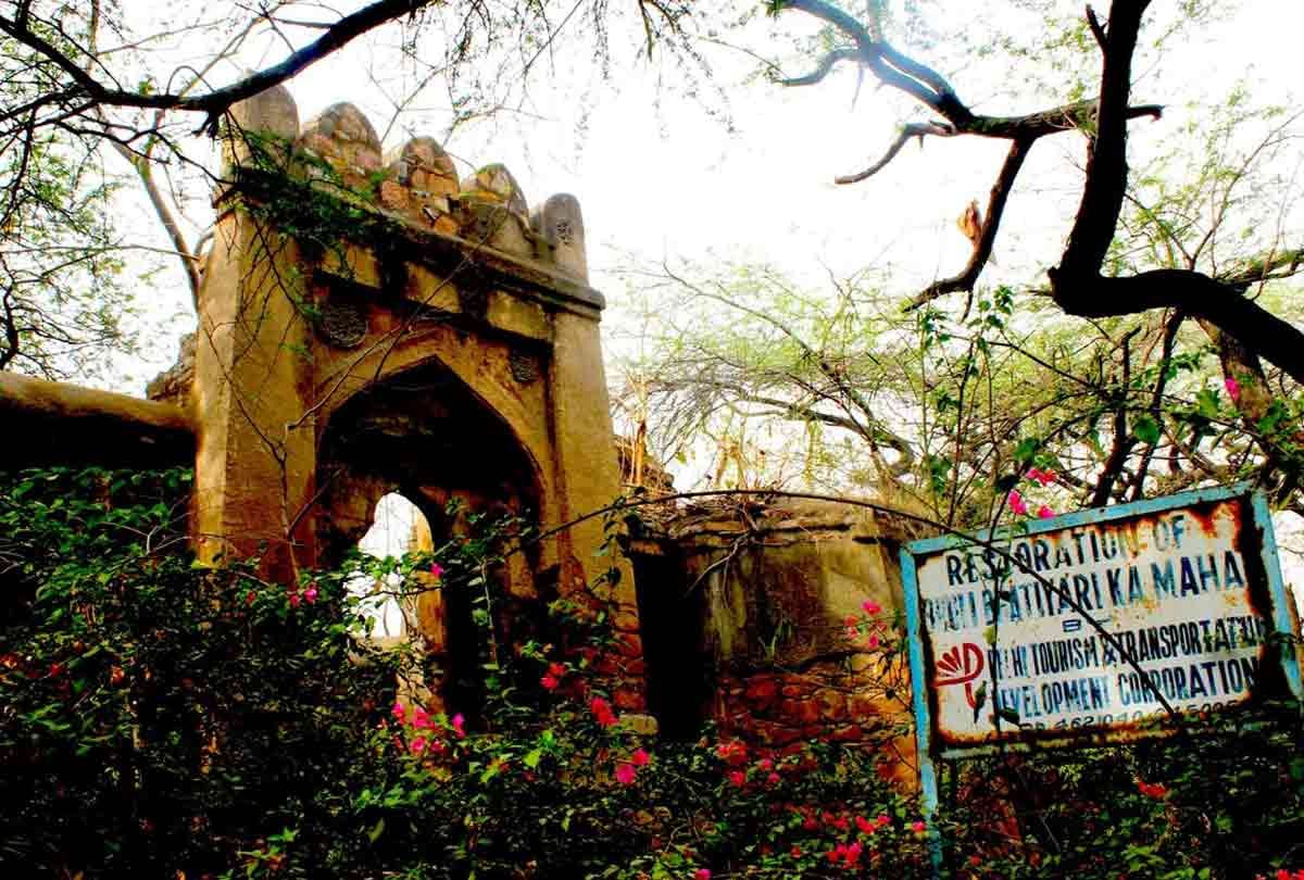 delhi karol bagh haunted place where people afraid of death after evening