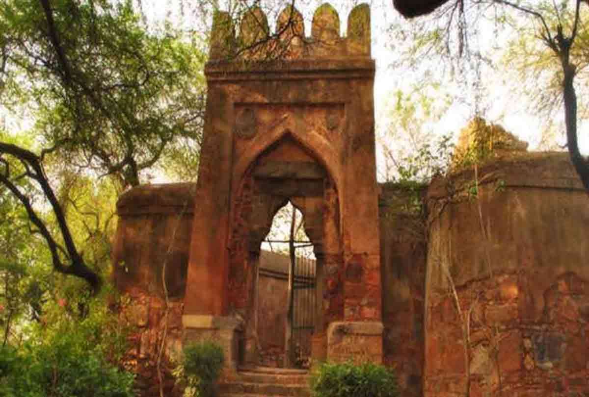 delhi karol bagh haunted place where people afraid of death after evening