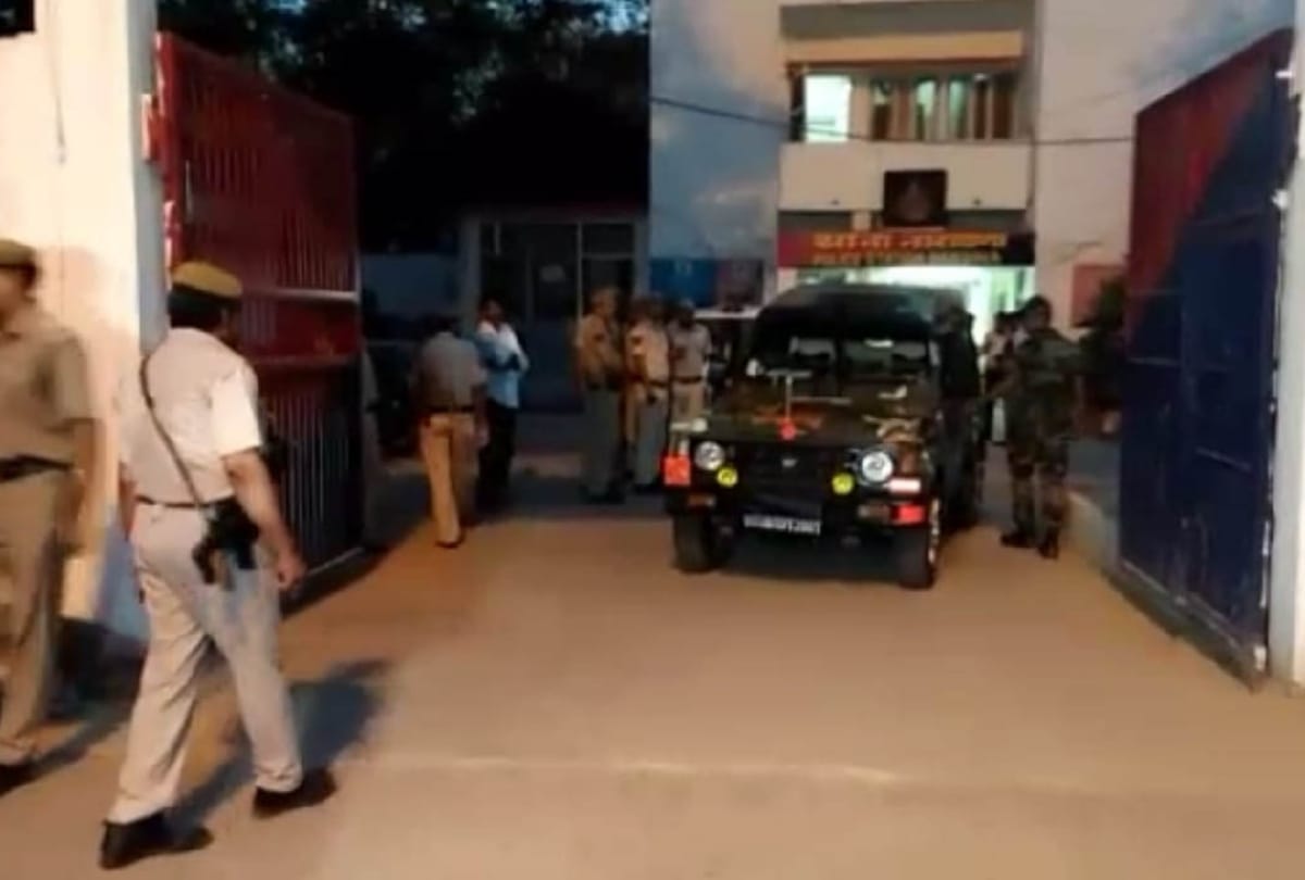 other major nikhil handa suspect for a army major wife murder in delhi