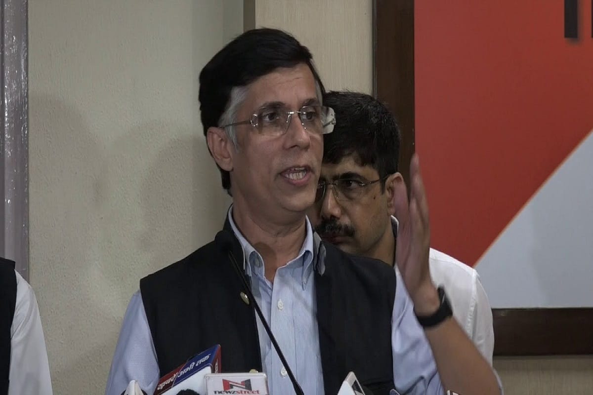 PM wants to stand non-democratic structure: congress