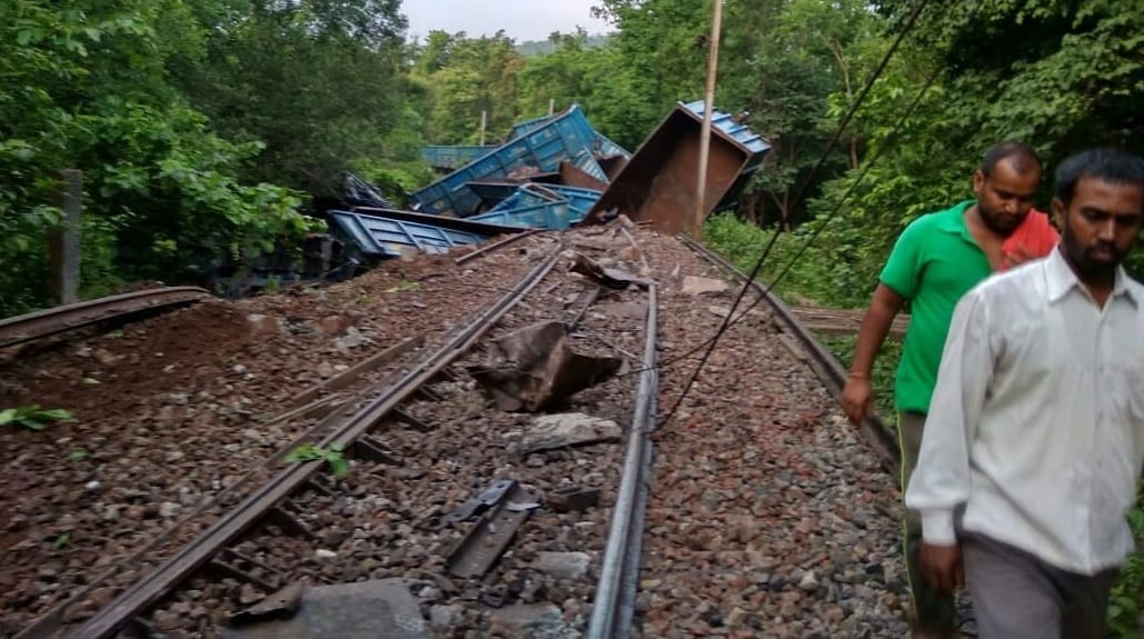 Dantewada: Eight coaches and engine of a goods train derailed