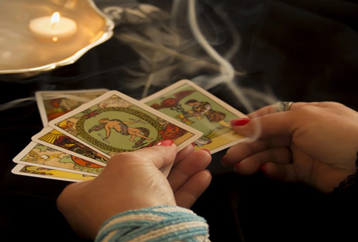 Tarot rashifal: daily tarot horoscope reading for 2nd December by tarot card reader deepali dubey