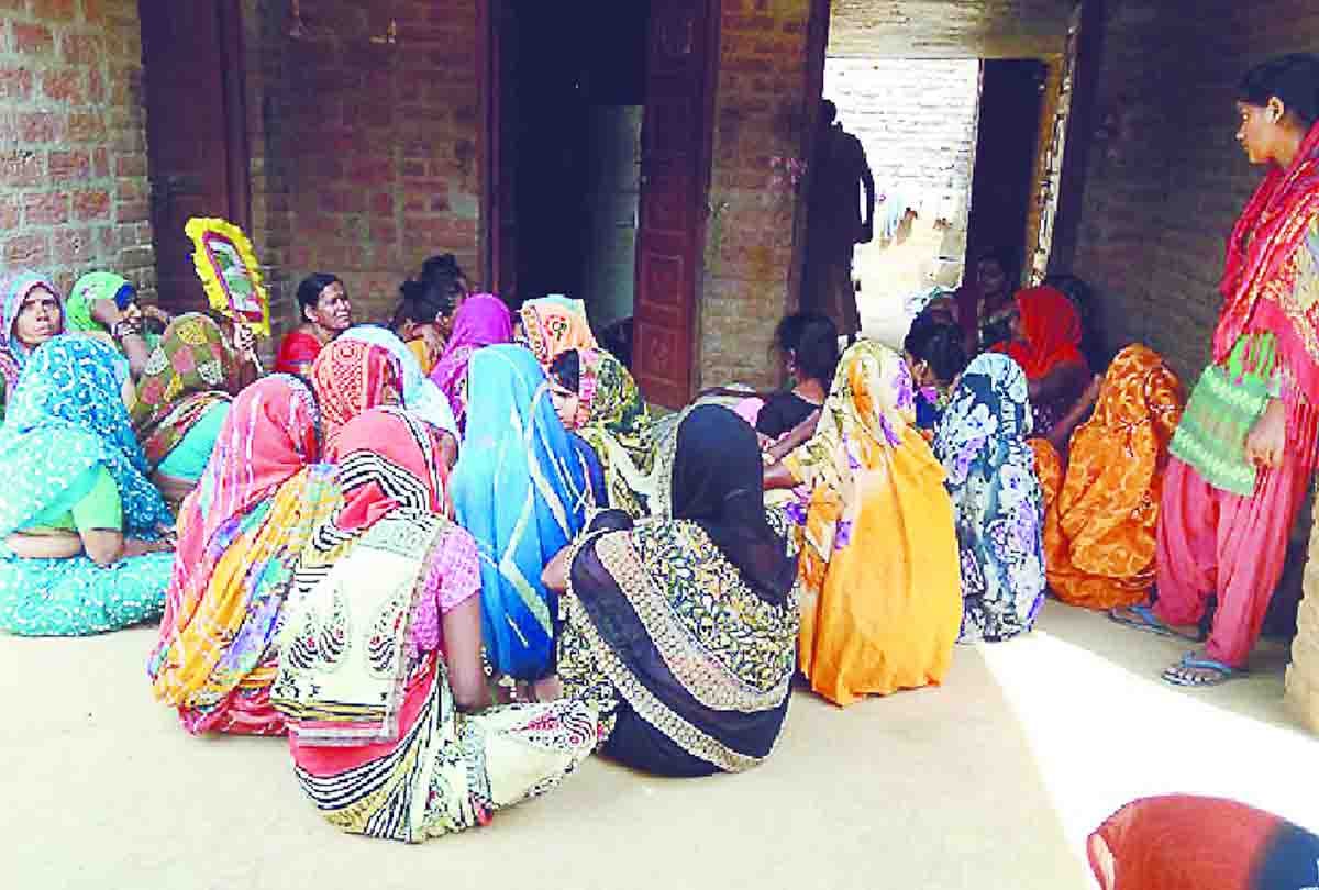 man committed suicide in auraiya district