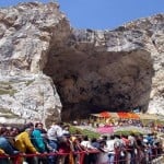 अमरनाथ की खासियत पवित्र गुफा में बर्फ से शिवलिंग का बनना है, प्राकृतिक हिम से बनने के कारण ही इसे 'हिमानी शिवलिंग' या 'बर्फानी बाबा' भी कहा जाता है।