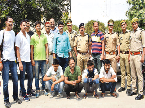 4 thief arrested with 7 wehicle