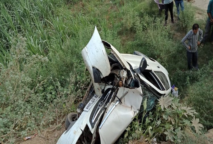 UP: big car accident in Meerut, five injured, see photos