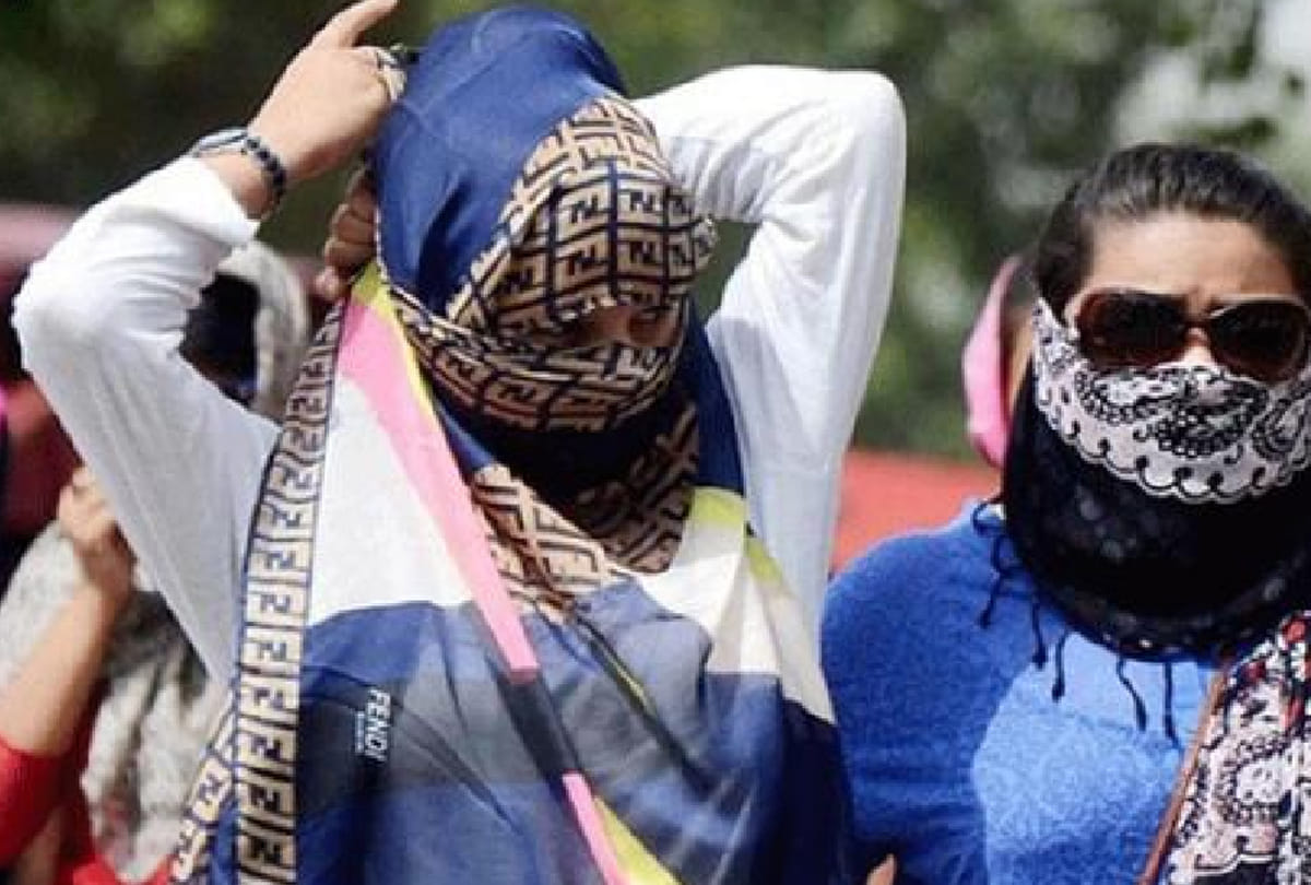 Two people die from heatstroke