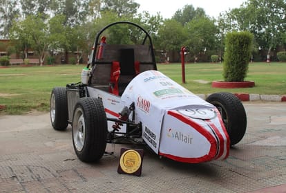Hindustan college Students made Formula1 racing car