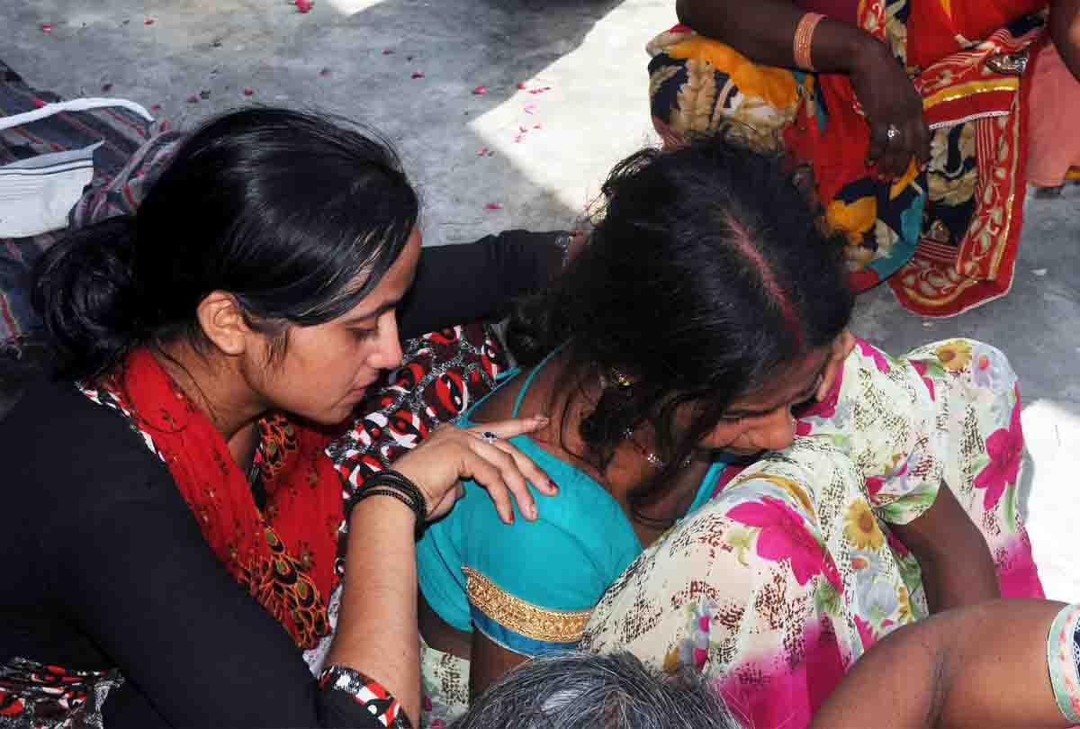 Ten minutes after husband's death wife committed suicide