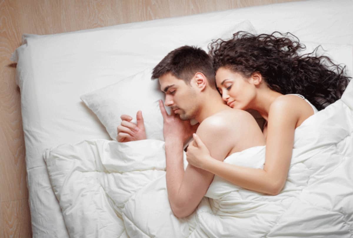 50 percent couples make physical relationship after one month of dating says study